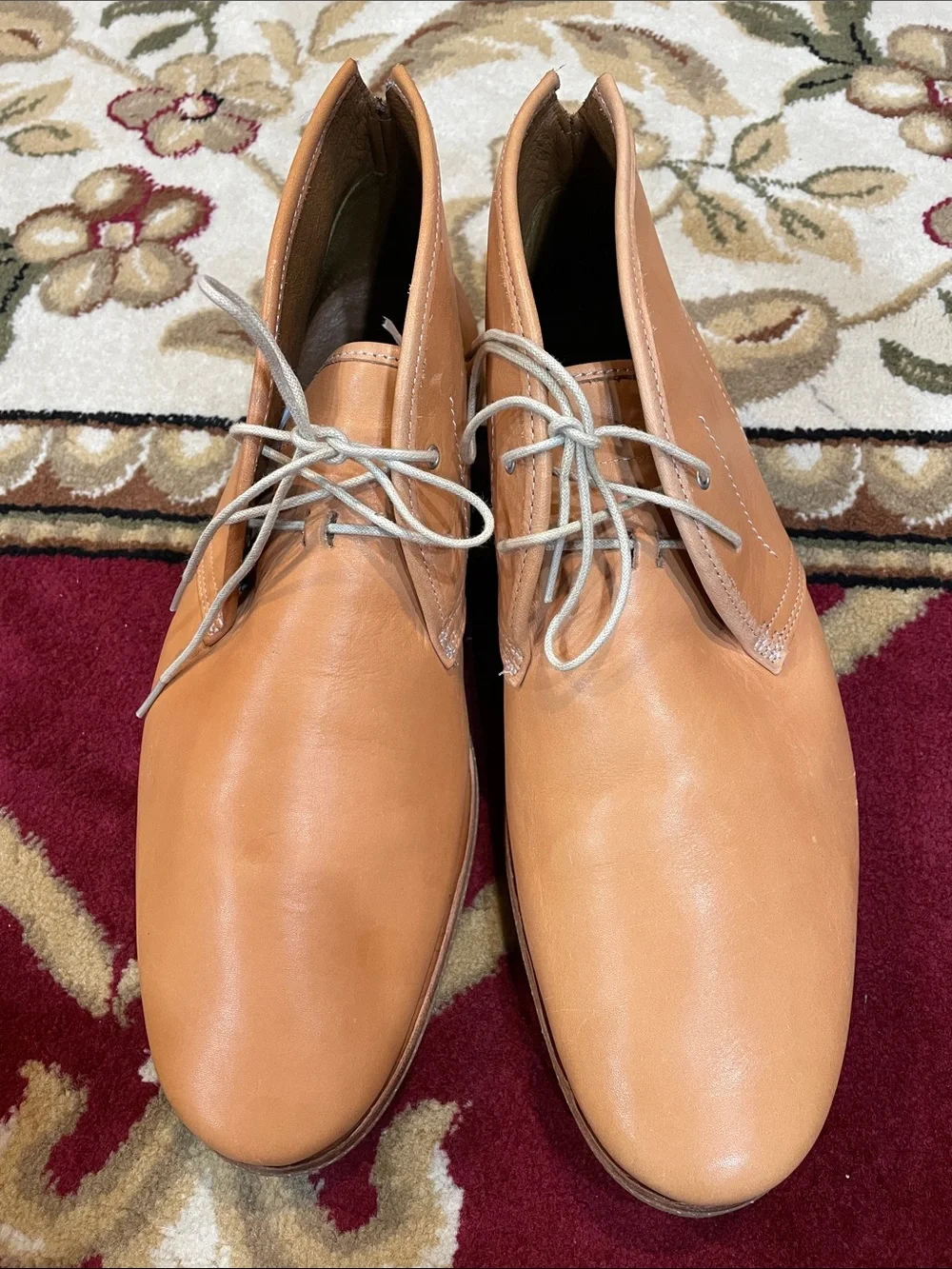 Men's Tan Leather Chukka Boots — Casual Lace-Up Style